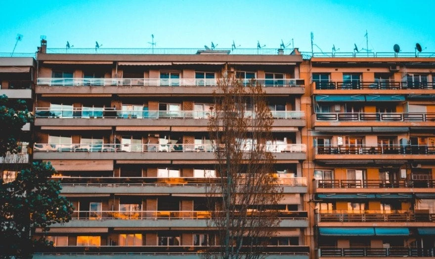 Το Δημόσιο ξεσπιτώνει πολίτες με Βασιλικό Διάταγμα του 1918 (έγγραφα)